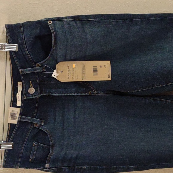 🆕 Levi's Sculpt Classic Straight mid rise Jeans Size 4 - Picture 5 of 10